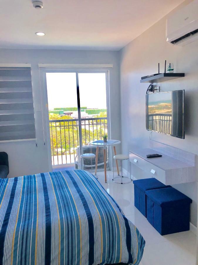 Explorer Suite 1004 Bacolod Bagian luar foto
