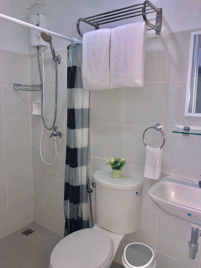 Explorer Suite 1004 Bacolod Bagian luar foto