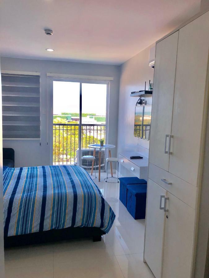Explorer Suite 1004 Bacolod Bagian luar foto